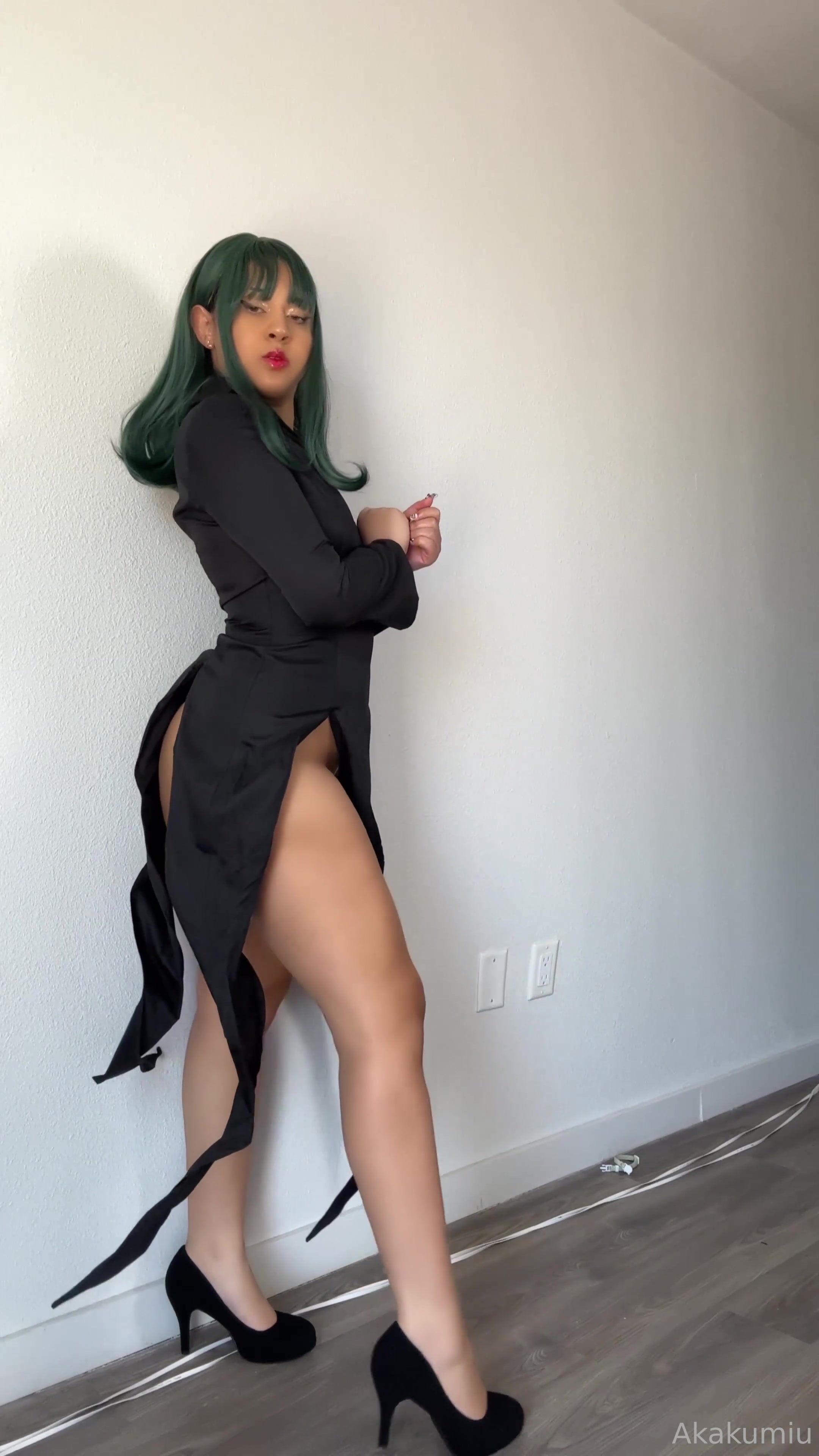AKAKUMIU ASS CLAP