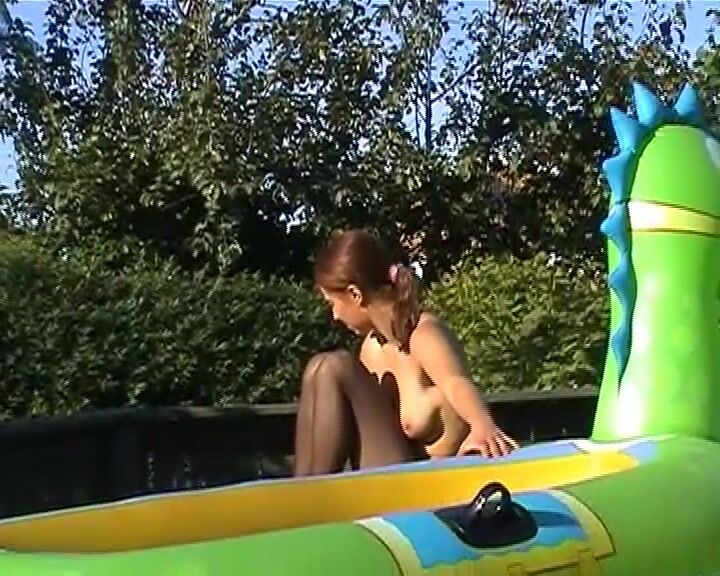 Sofie In The Pool