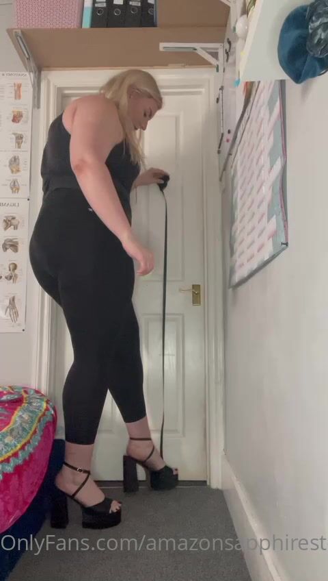 Tall 6'3 300 pounds gorgeous amazon