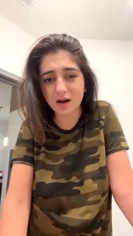 Prettypussyslut Web Cam Girl