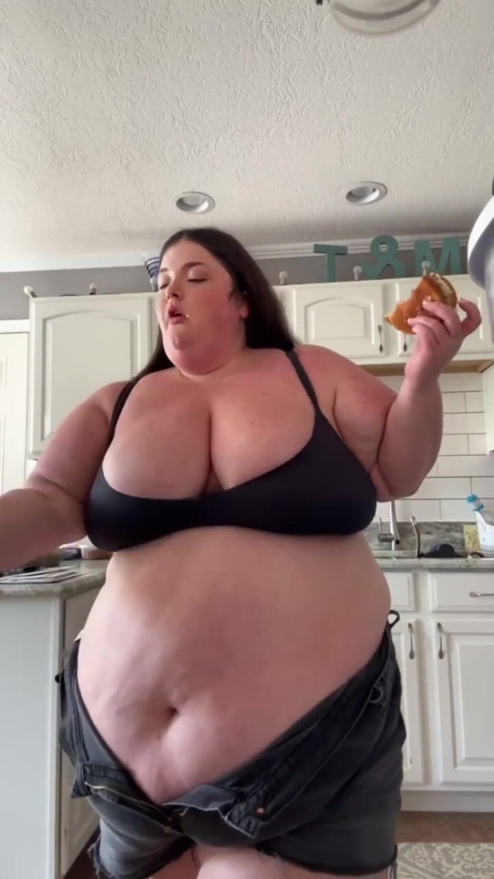 Kat Kummings - Emptying My Fridge