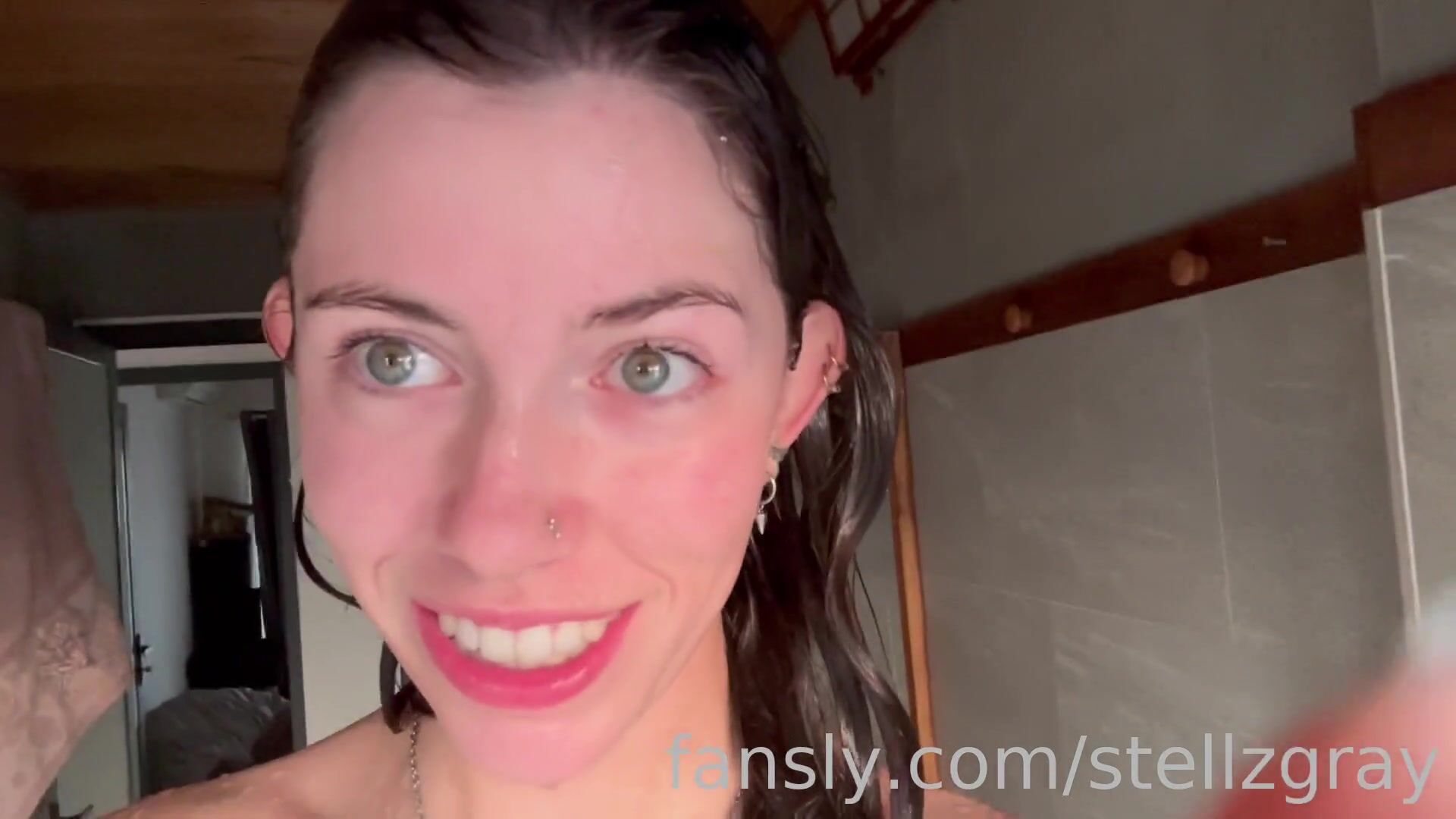 stellzgray (8.5 minute shower/self pleasure video)