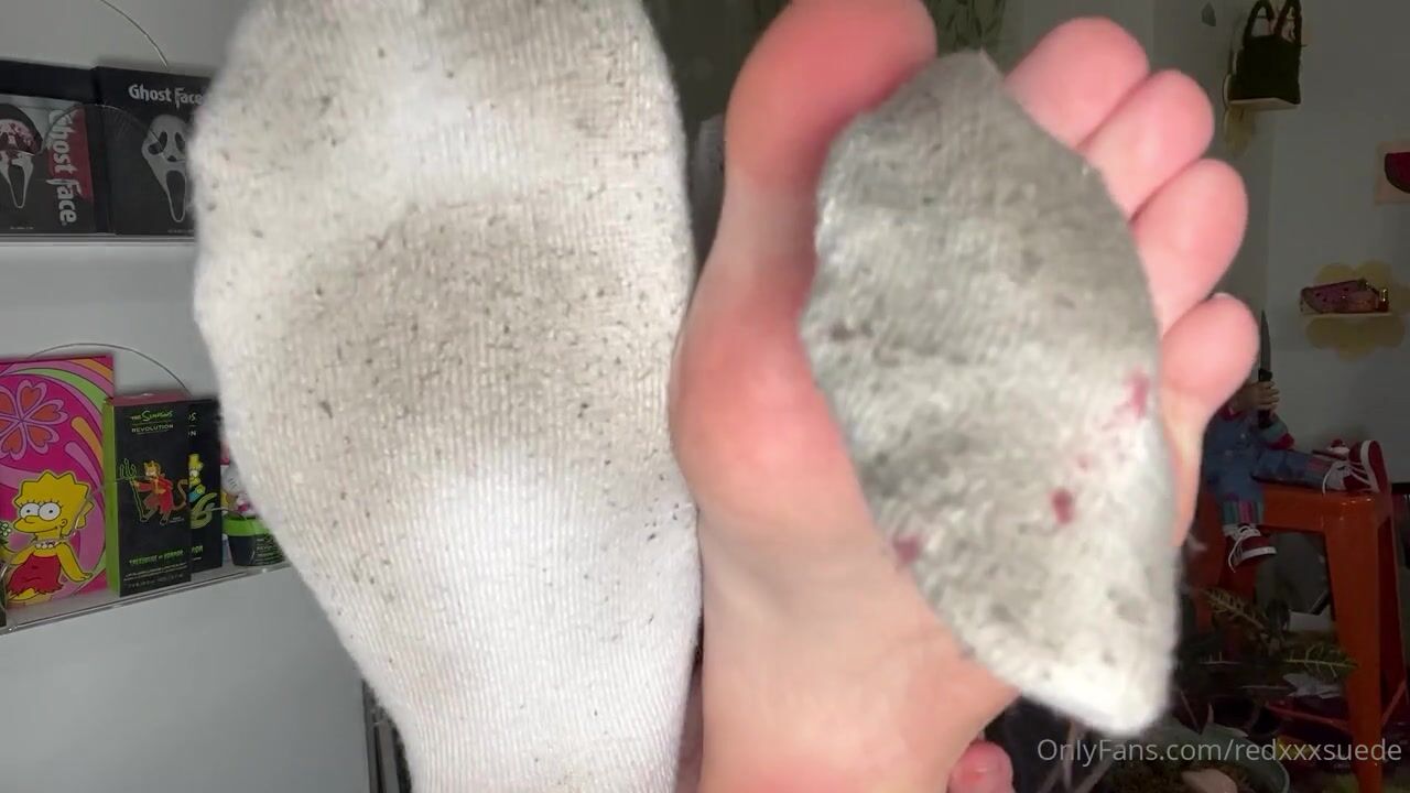 RedxxxSuede - Stinky Socks Self Foot Worship