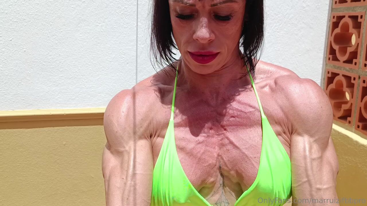 veiny mature and ripped