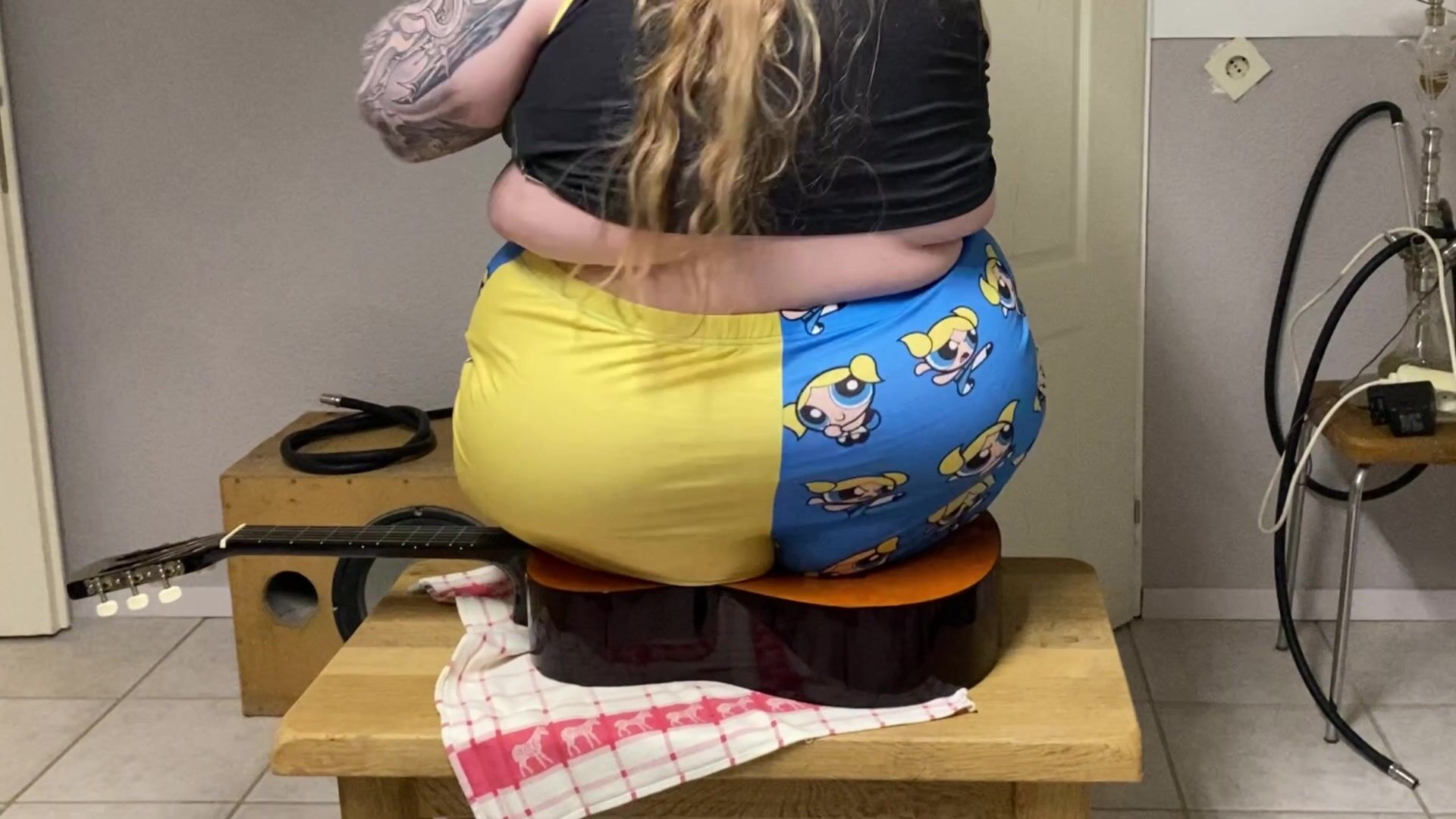 SSBBW Guitar crush