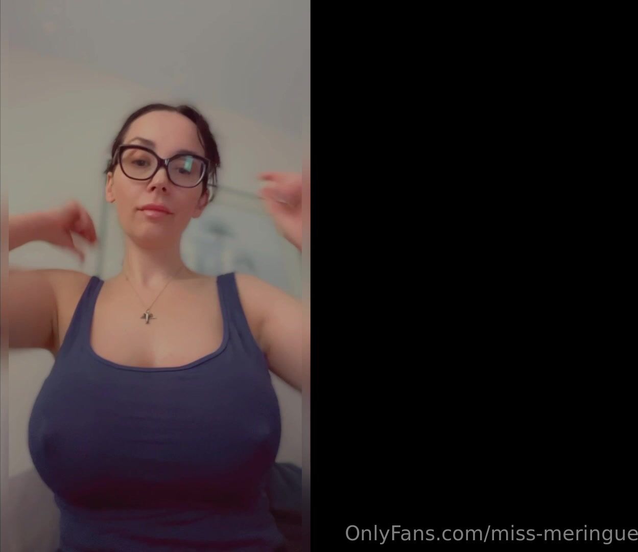 Miss-Meringue Nipple Suckers