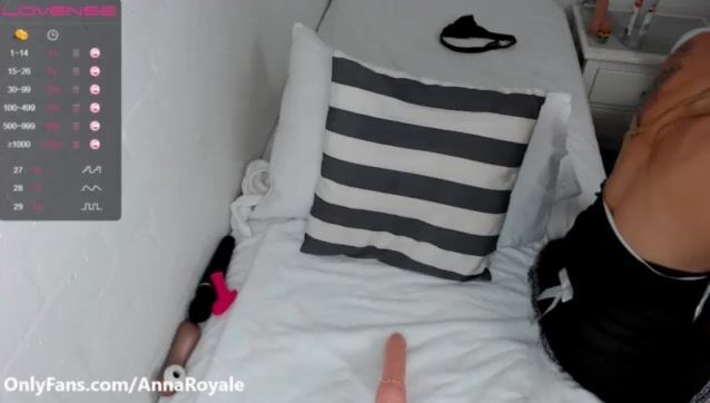 Anna_Royale dirty maid
