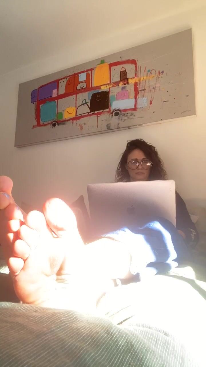 Deanna Russo OF Foot 4