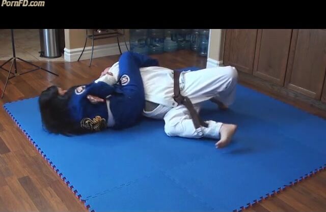 Karate feet worship - Tomiko