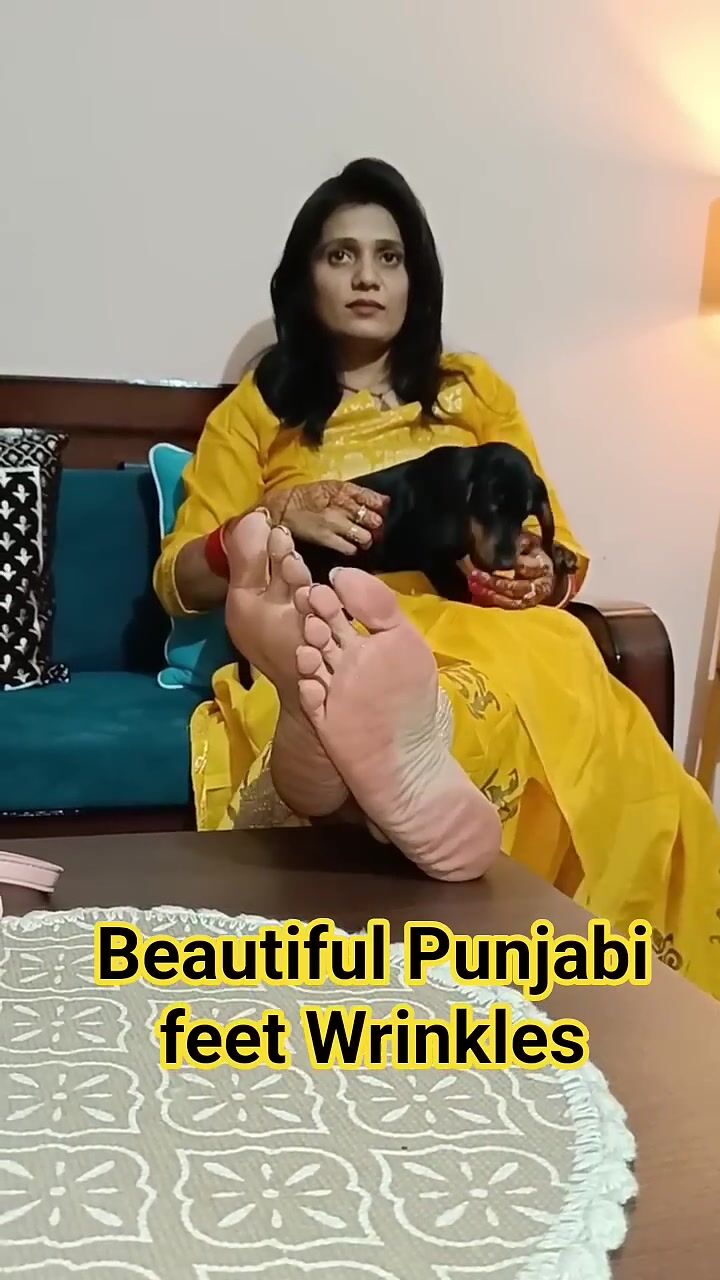 s-kaur indian goddess - punjabi long toes