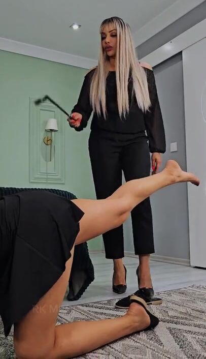 MISTRESS RAHA aka rahakeshvar - Bastinado slavegirl