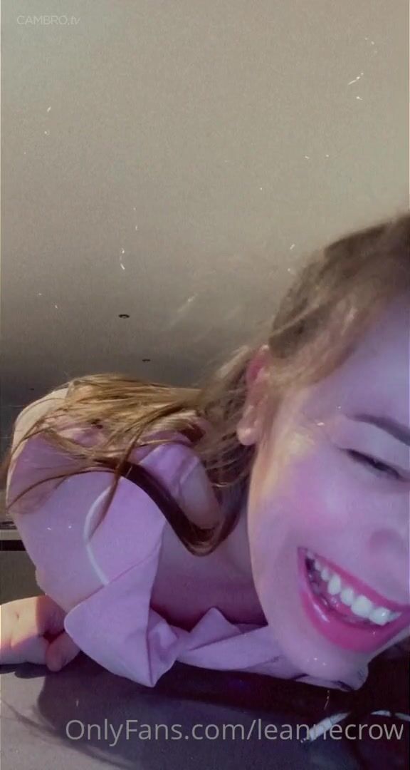 Leanne Crow Bouncing