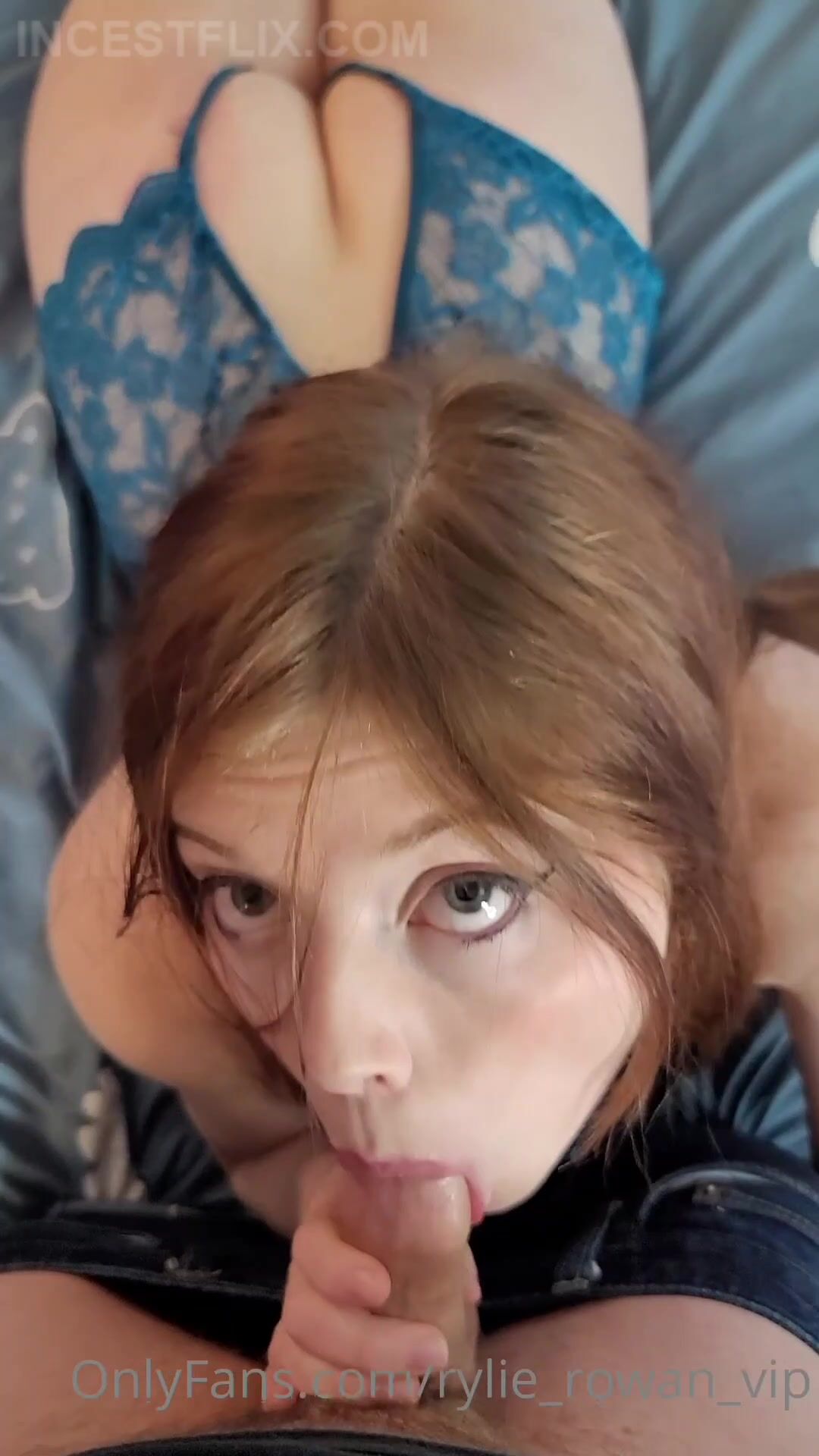 Rylie Rowan - Xmas Sis