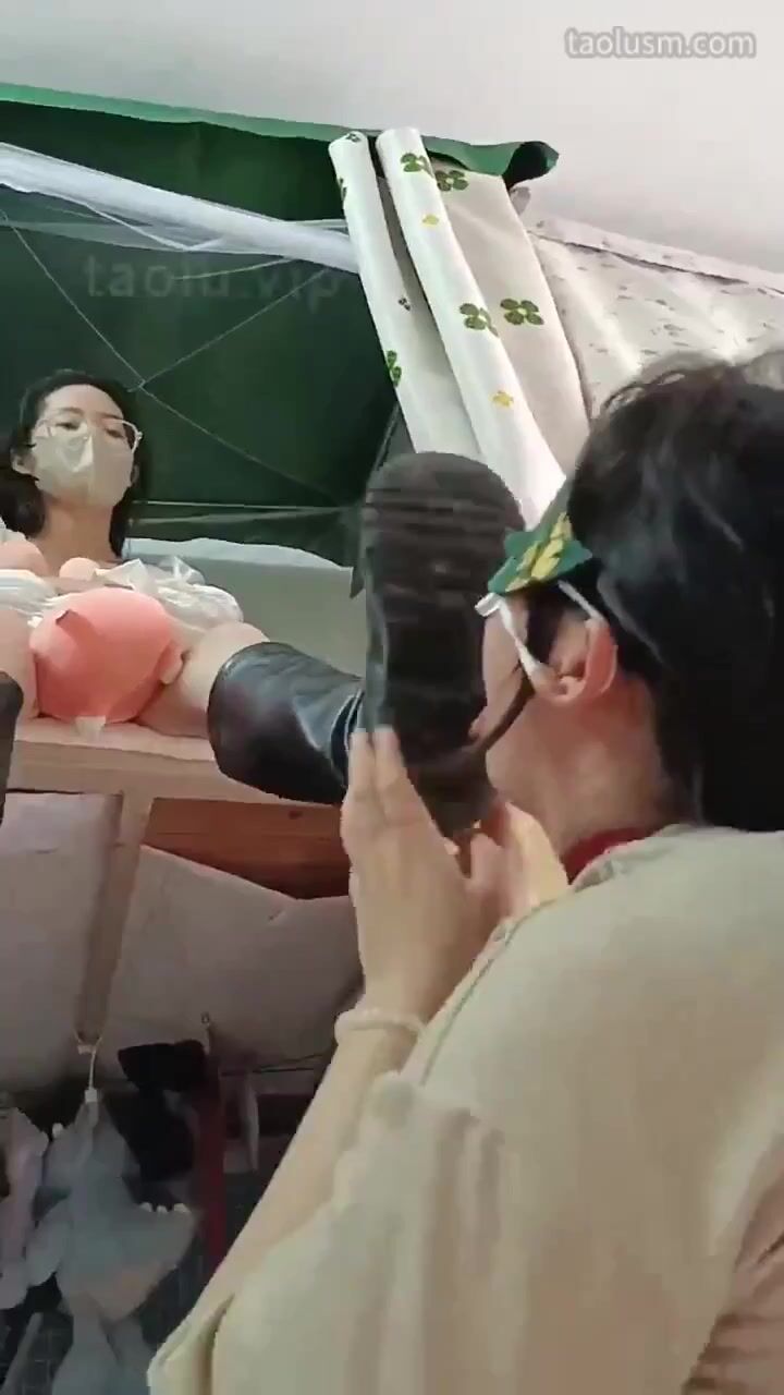 TEMPTING MALE SLAVE IN CORRIDOR OF DORMITORY