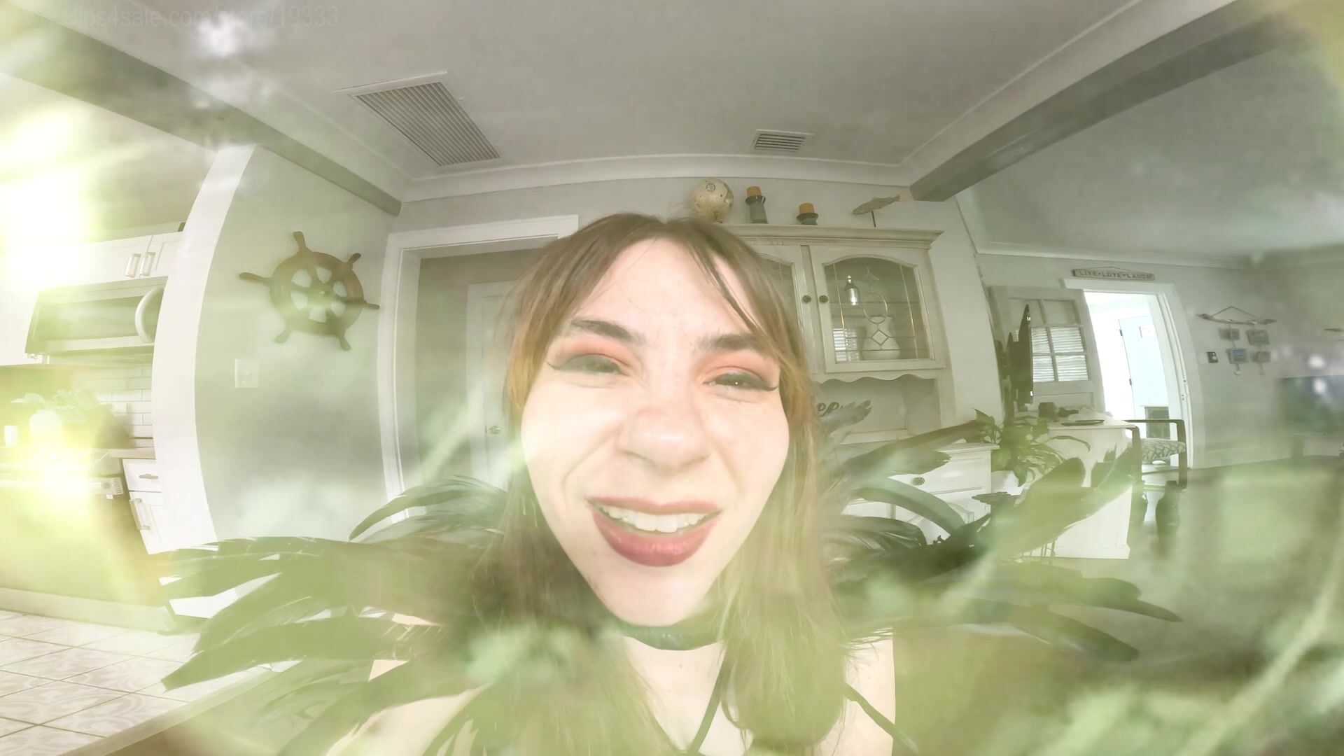 Giantess which