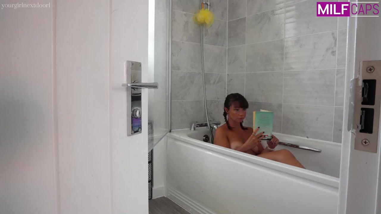 Yourgirlnextdoor – A Helping Hand From Step Mommy