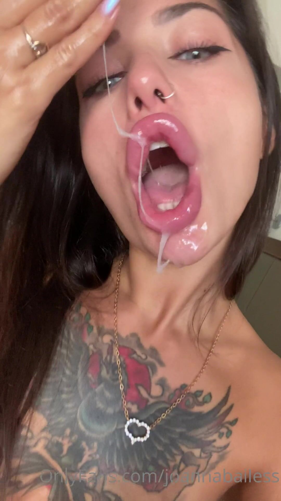 Bimbo Lips - Joanna Bailess - Playing Hard with my Fake Lips