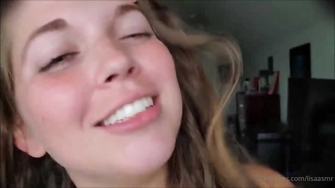 Lisa ASMR – Giantess Gives You A Big Suprise!
