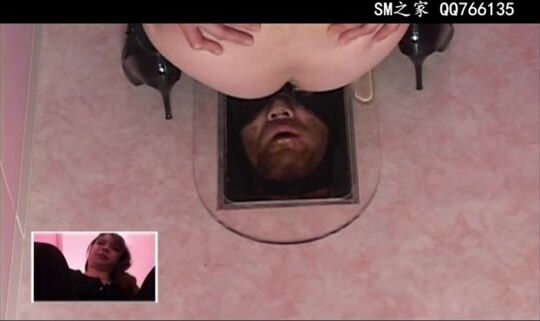 japanese girl pooping