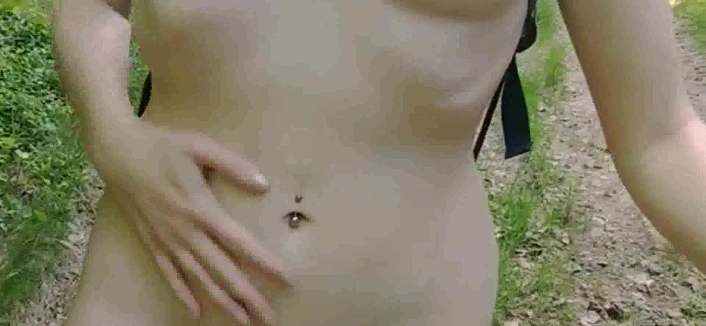 women naked exhibition outdoor