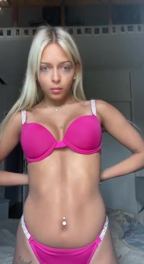 Onlyfans MiaNicole Pajita