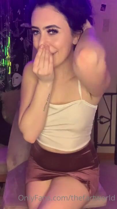 Bailey Farting Lady Like