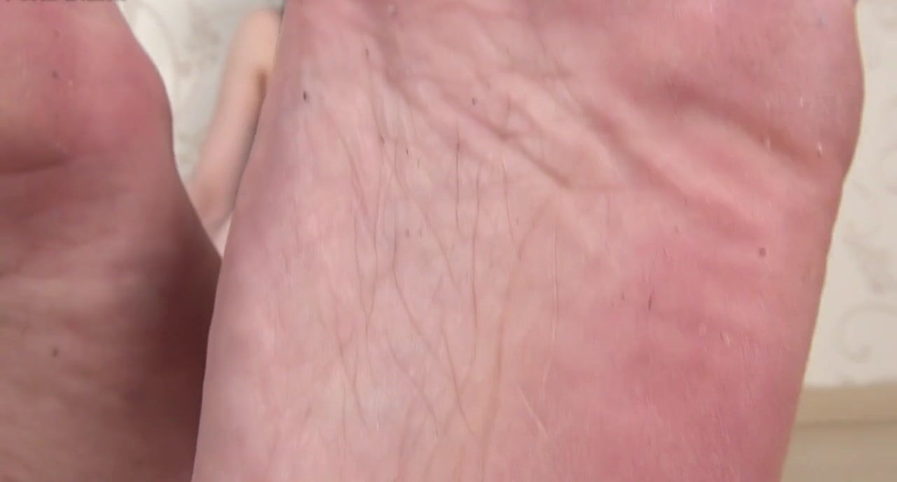 Under Sweet Weight - Giantess Stella