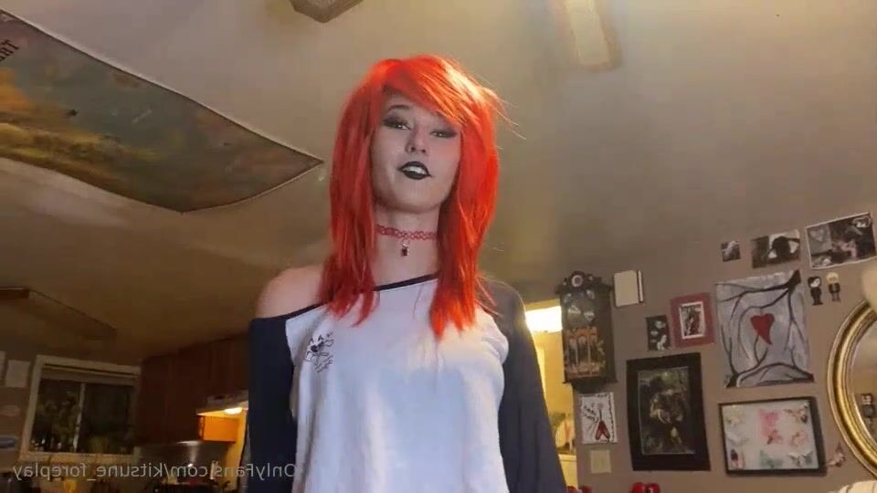 KitsuneForeplay - Babysitter farts on you POV