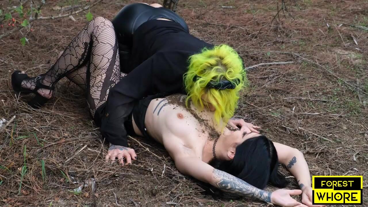 Forest Whore and Kaitlyn Katsaros - Extreme Dirty Public Games