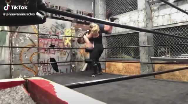 Women piledriver 2
