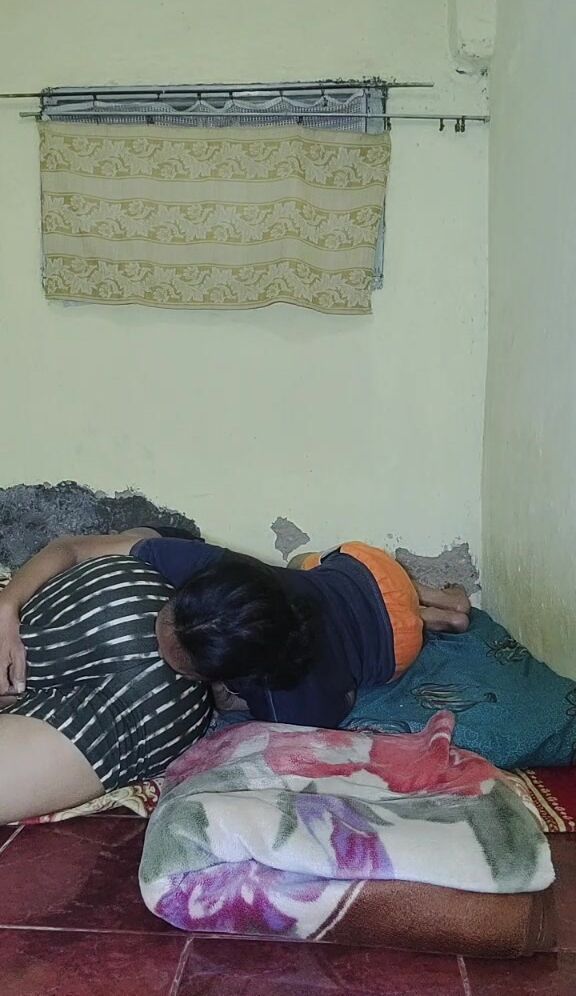 Rare indonesian girl facefart 2