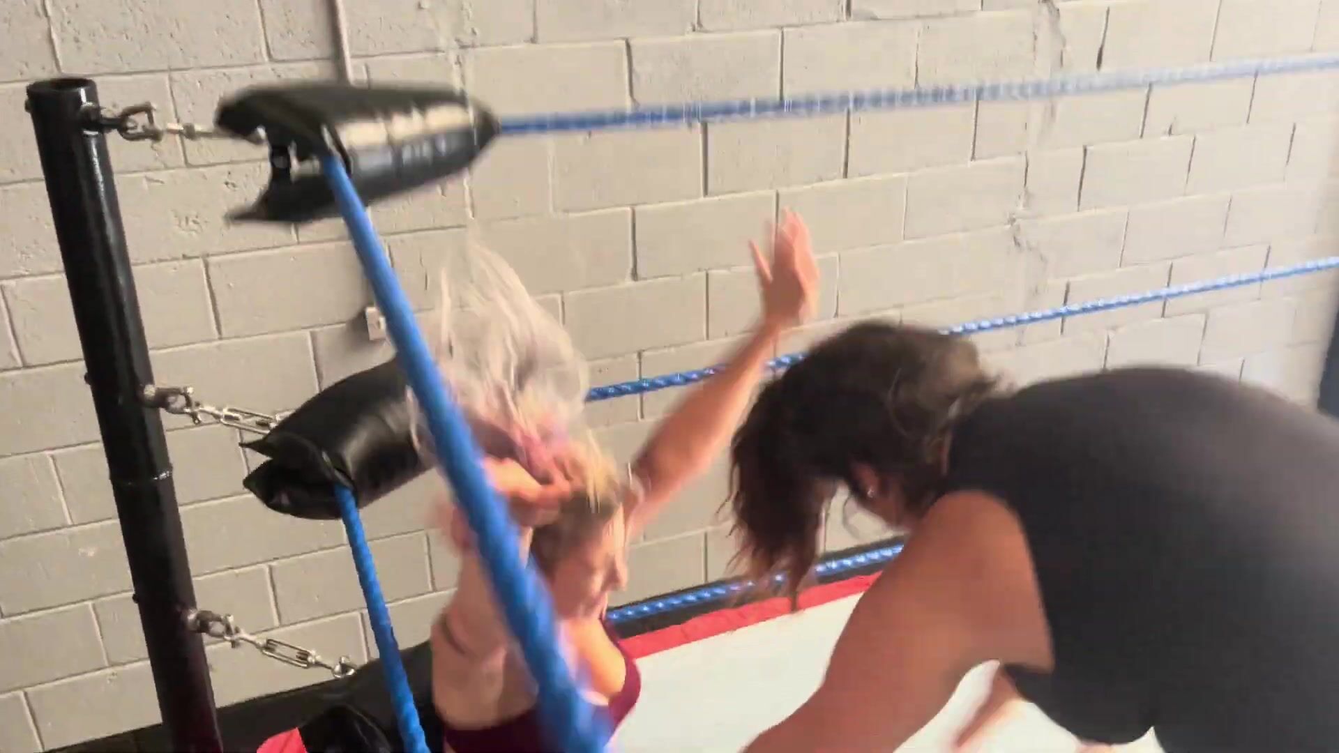 Nadia sapphire stinkface match