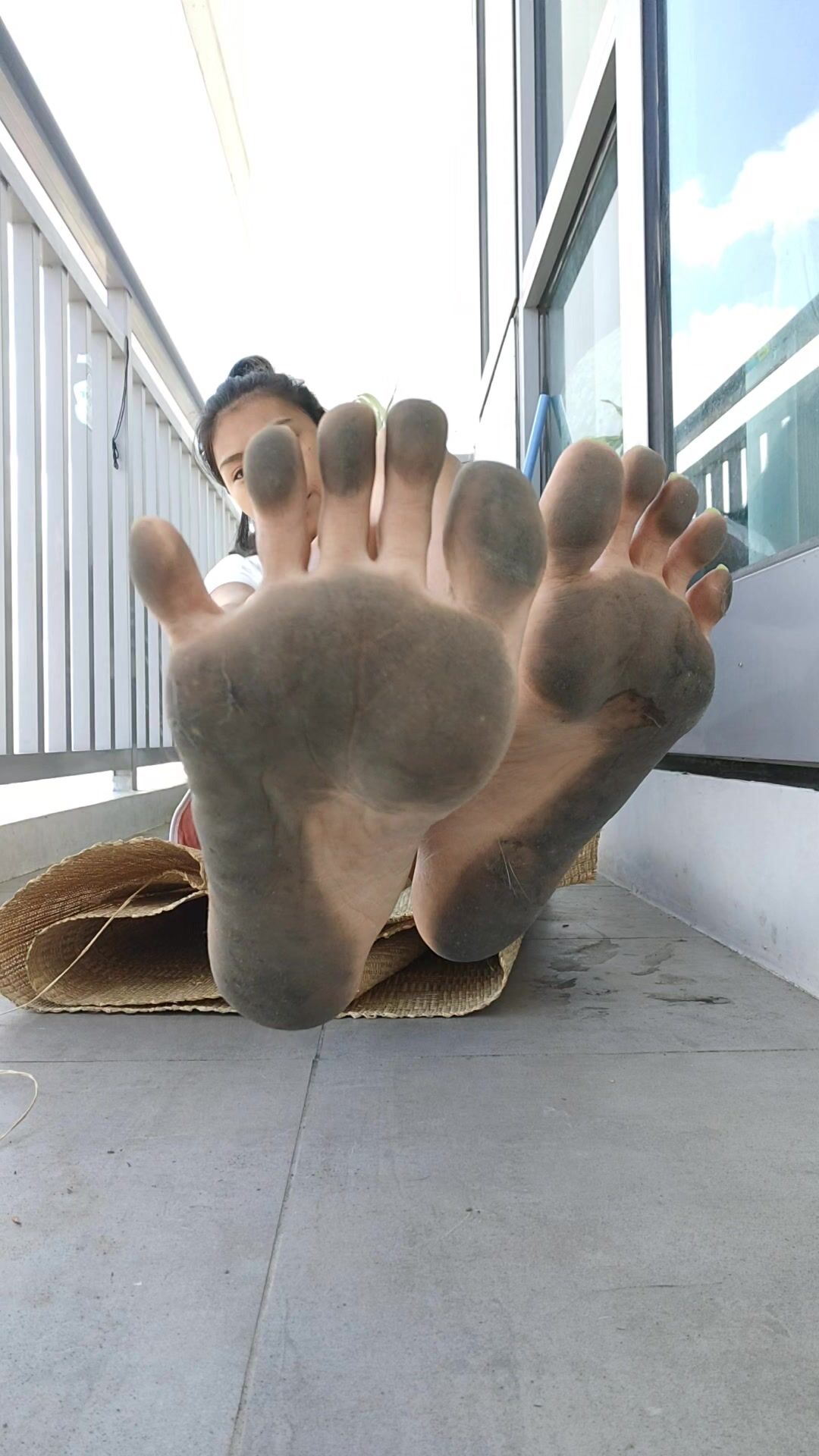 wandersoles filthy soles long toe spreading