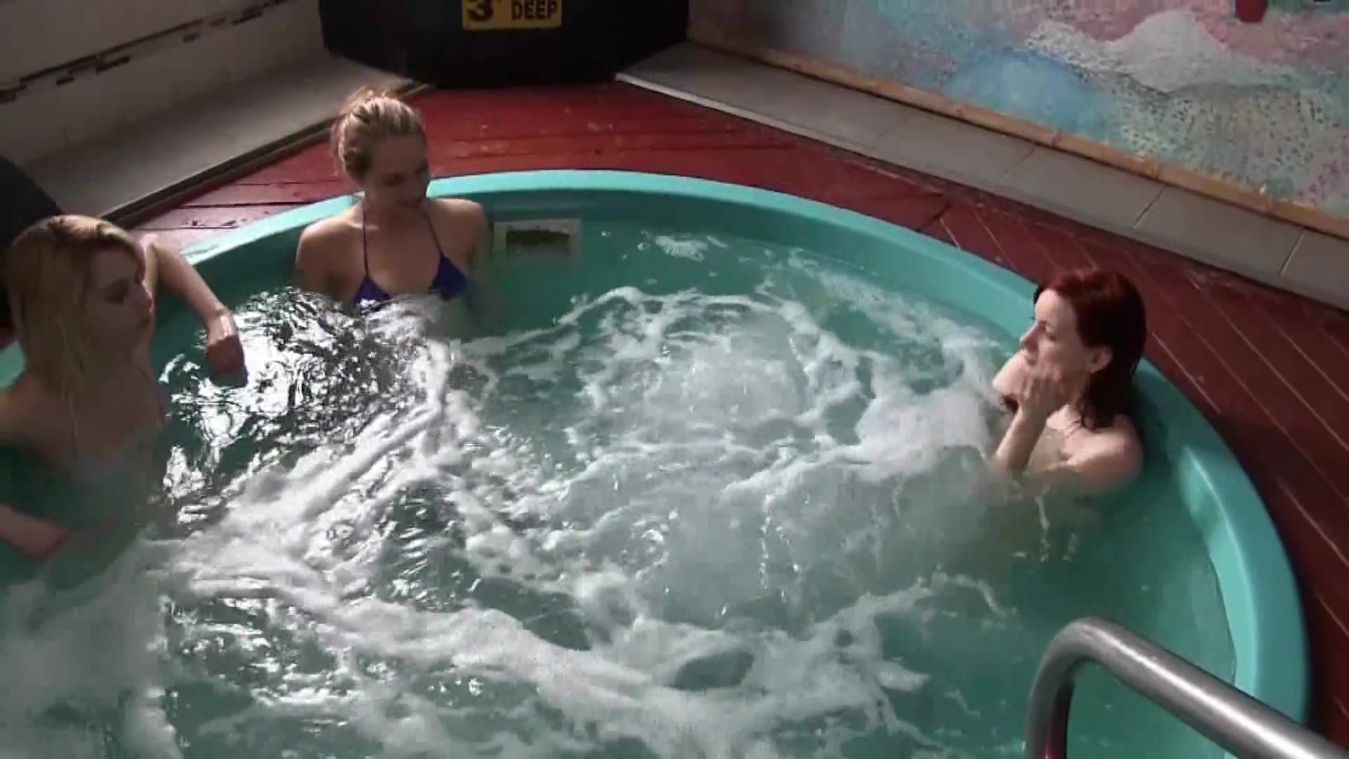 FA-barb caugh naked jacuzzi