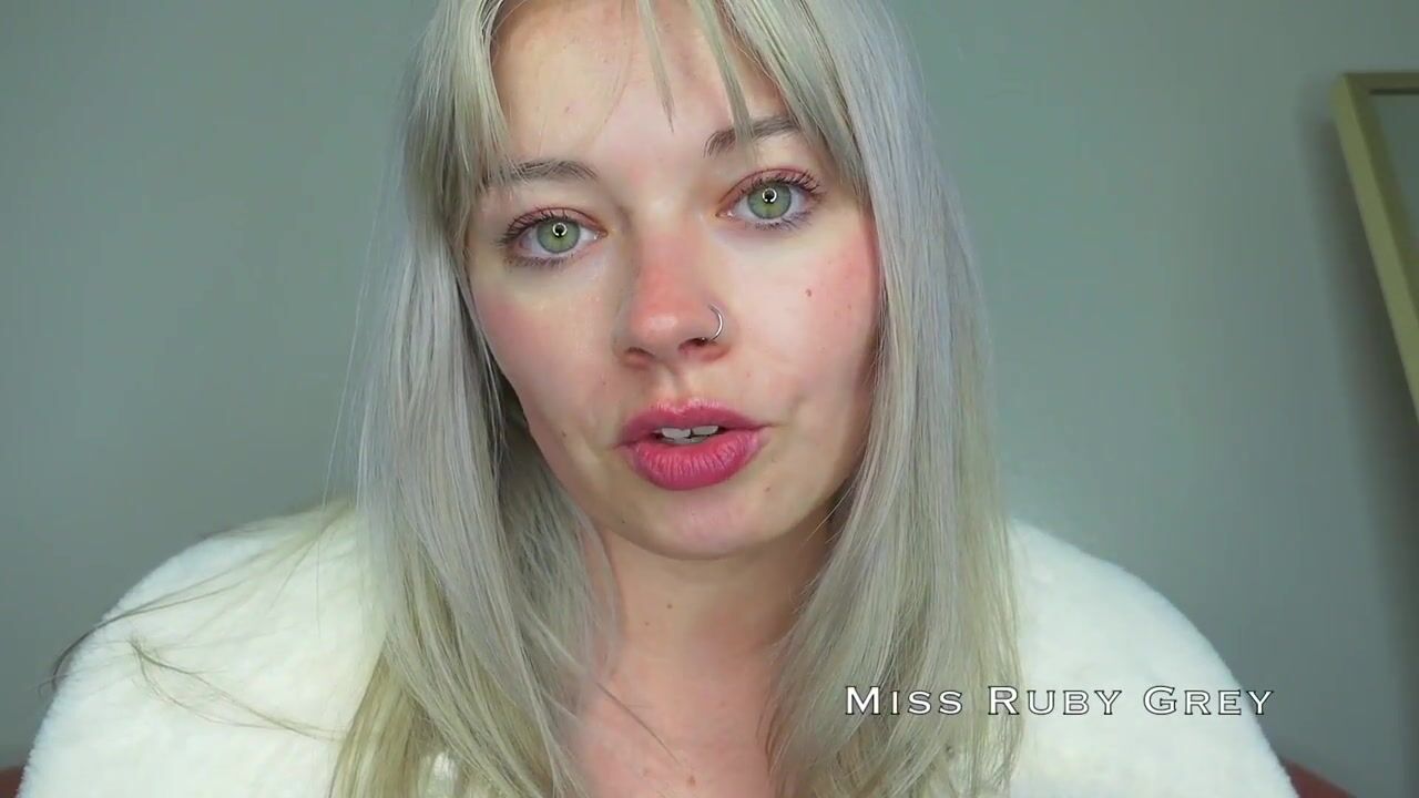 Miss Ruby Grey - CEI (Bed time CEI next to Her)