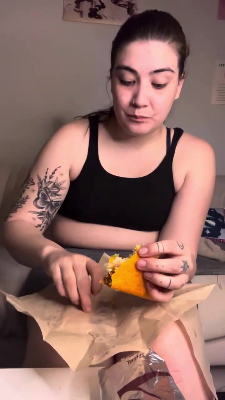 Mukbang stuffing