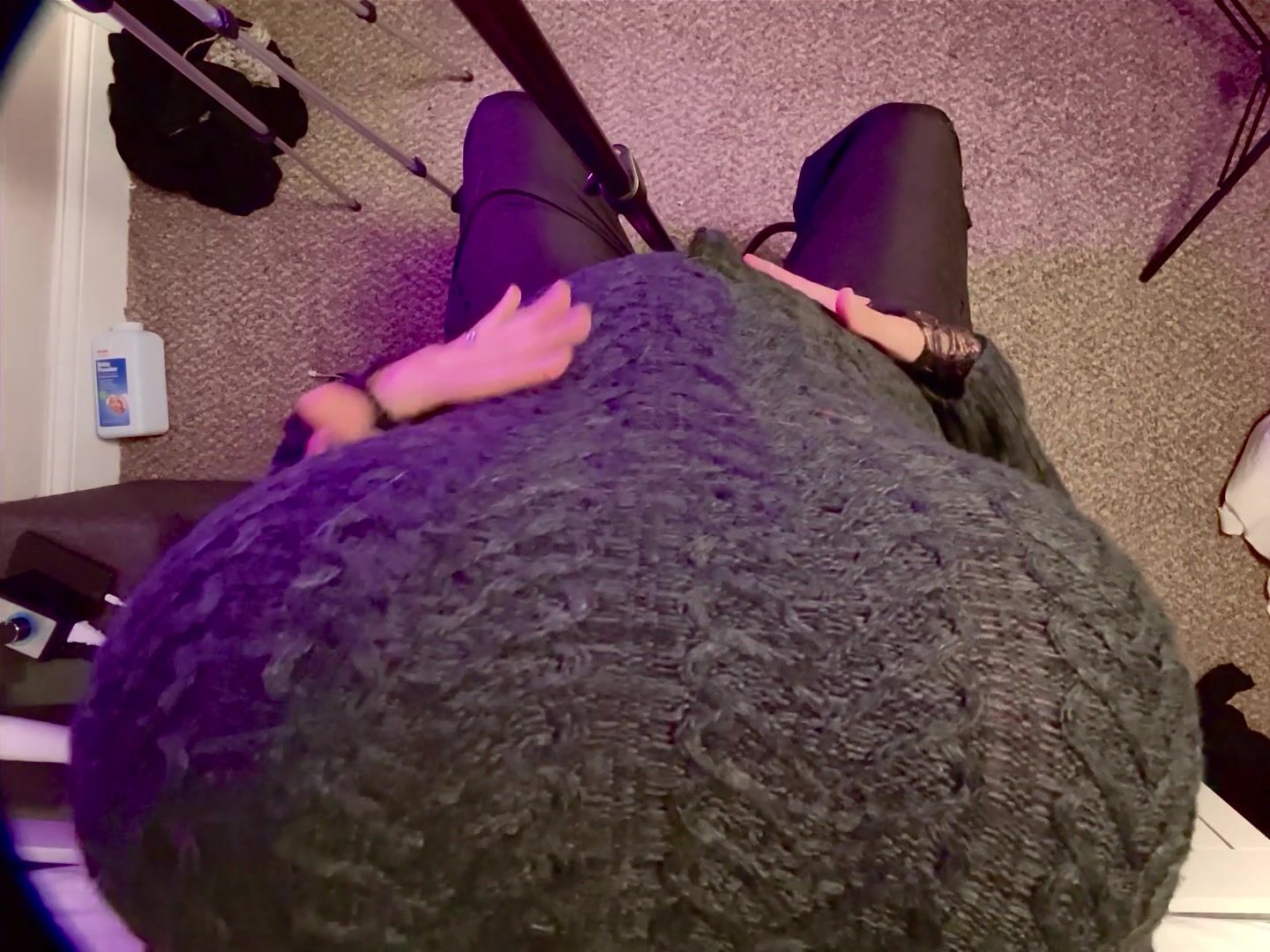 POV: Girl belly Expansion (Huskmoder)