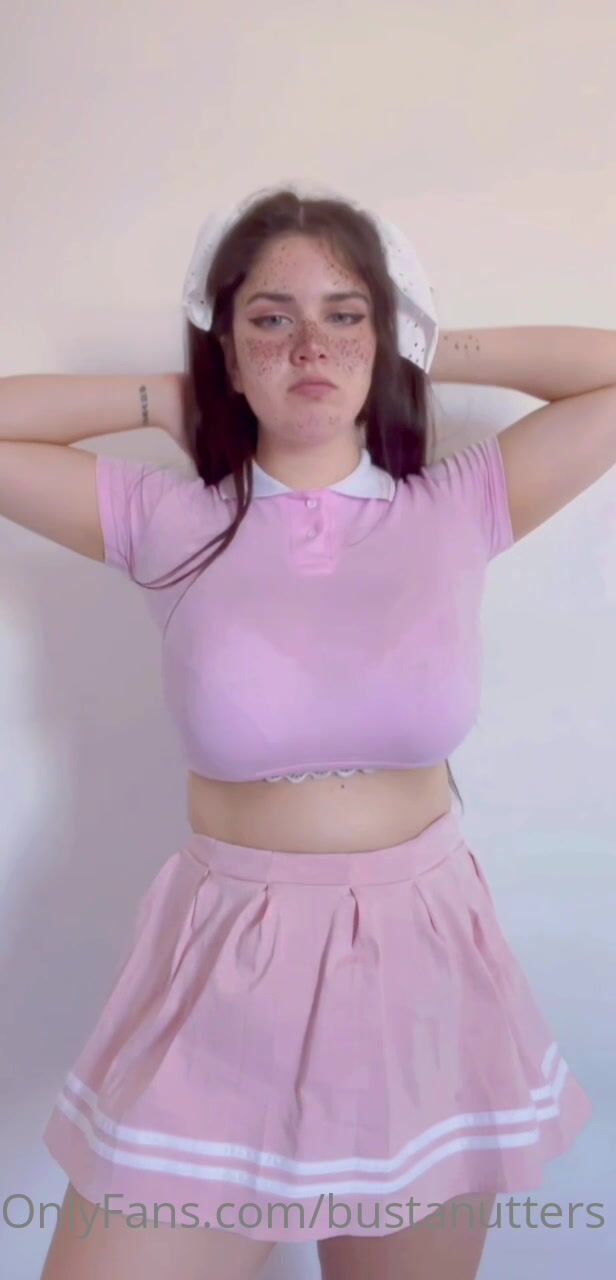 Sarah Bustani 14