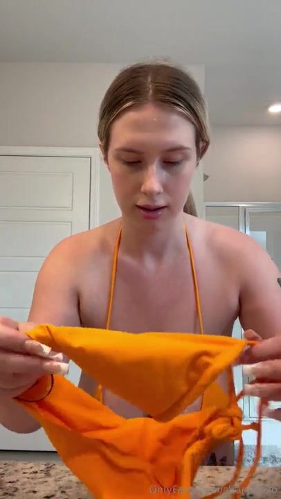 Sharyl girl huge tits