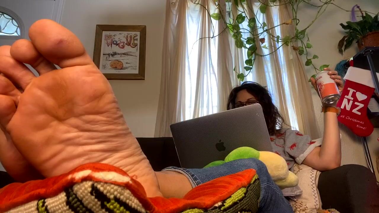 Deanna Russo OF Foot 7