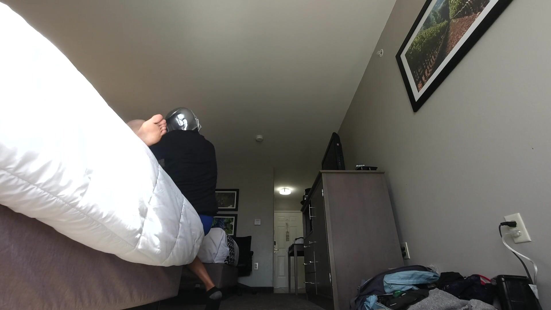 lora cross lift huge guy