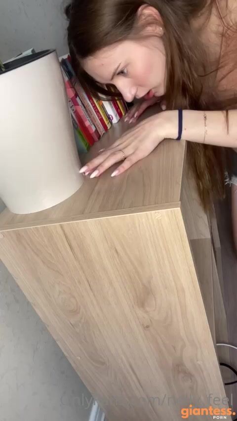 Giantess Nelly