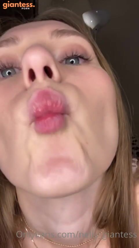 Giantess Nelly