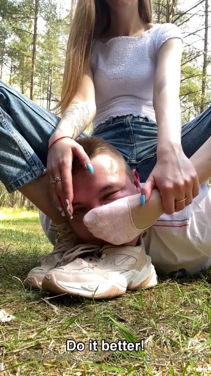 Young Goddess Foot Worship outdoor