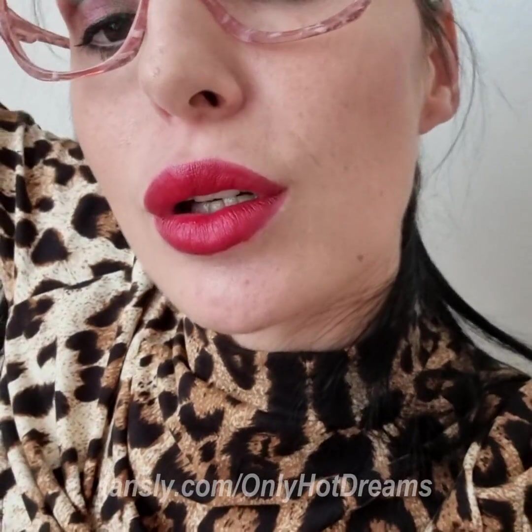 PenelopeBlackDiamond Milking Her Massive Fake Tits