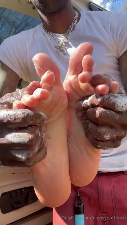 Enjoyyourfetish - lustoverlyci sweet Foot Massage