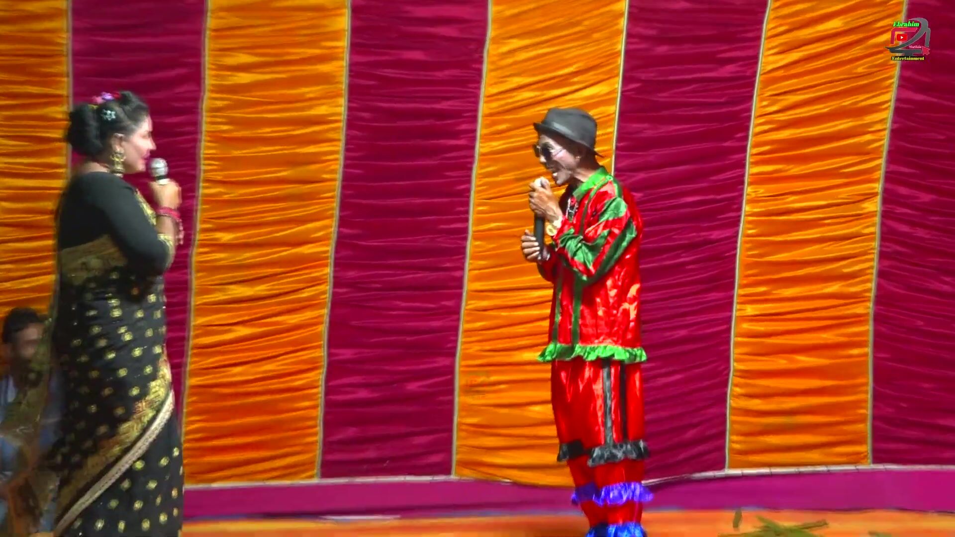 new hip carry from show