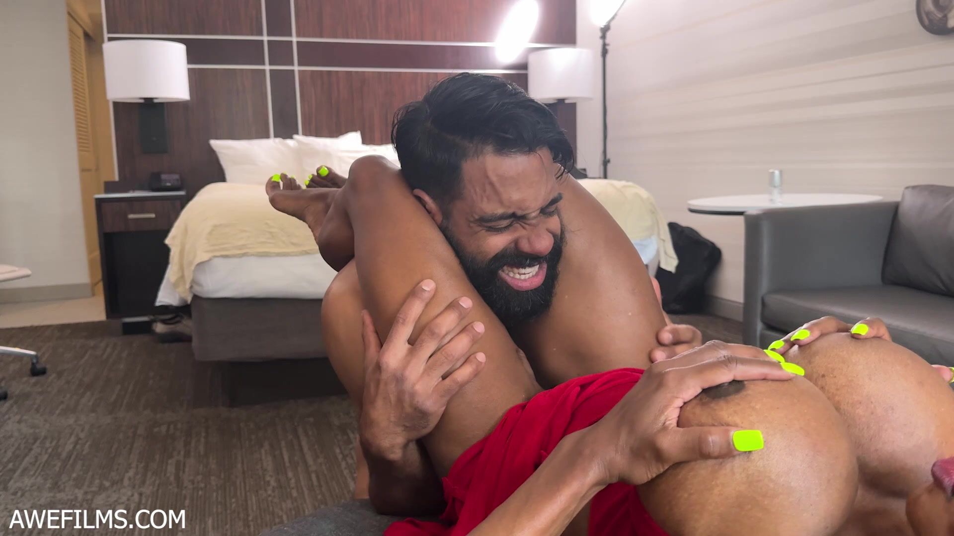 Yvette Bova Big Muscles Hungry Clit 5