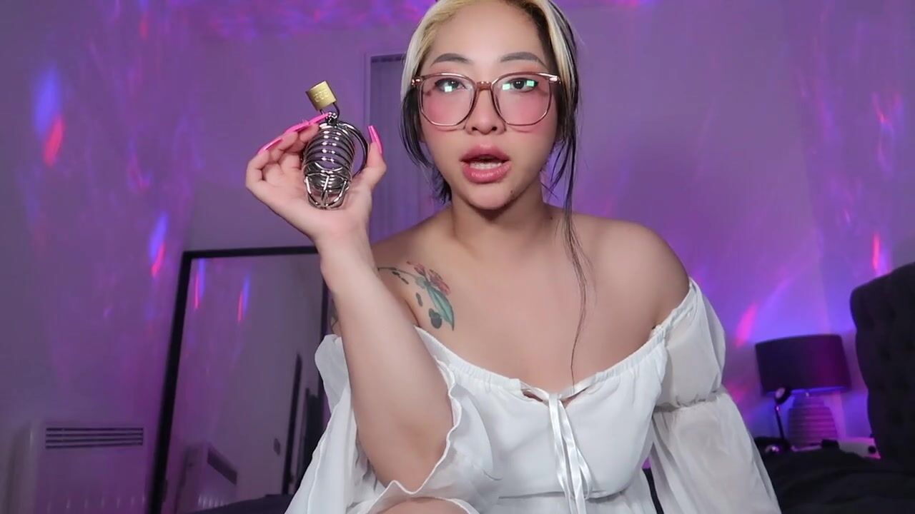 ClaudiaHon - GF turns you into virgin caged cuck