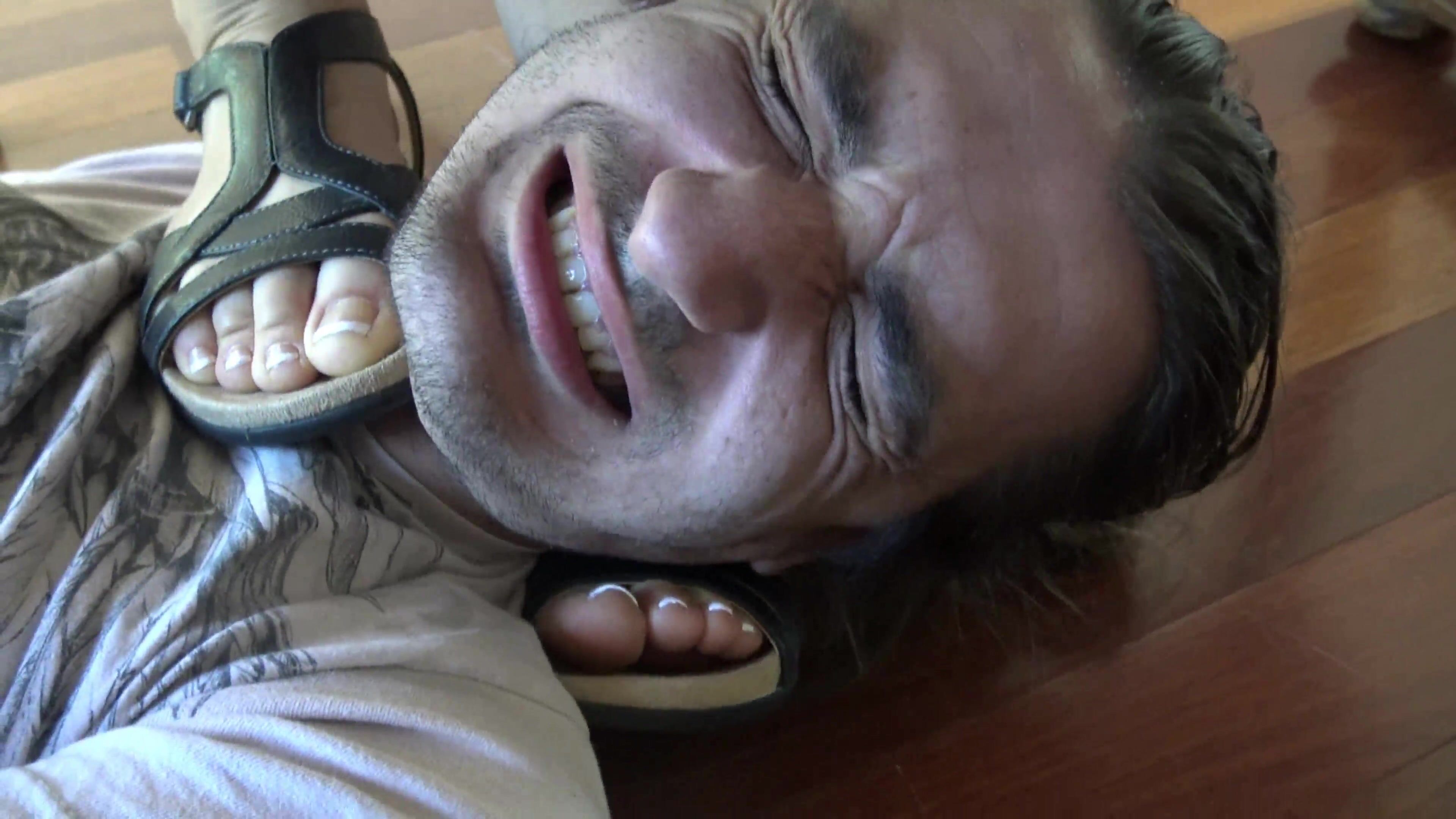 Karly Salinas press her shoes on her face stool